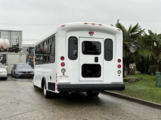 2013 Chevrolet Express G4500 21-Passenger Diesel Bus with Wheelchair Ramp image 8