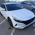 2023 Hyundai Elantra Preferred BLINDSPOT! APPLE CARPLAY! ANDROID AUTO! LOW KMS! thumbnail image 1