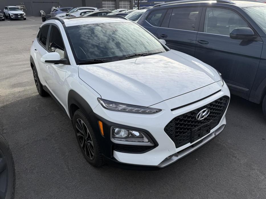 2021 Hyundai Kona Luxury SUNROOF ! BACKUP CAMERA! HEATED SEATS! LEATHER! display photo