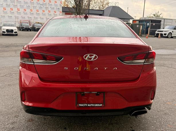 2018 Hyundai Sonata GLS - Leather, Heated Steering Wheel, Sunroof image 7