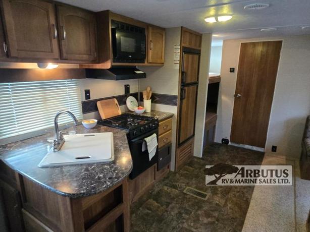 Used 2015 Keystone RV Springdale 267BHSEWE image 6