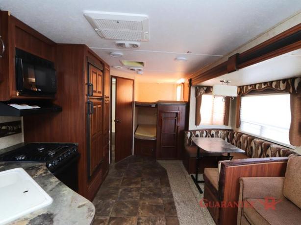 Used 2014 Keystone RV Cougar 28BHS image 6