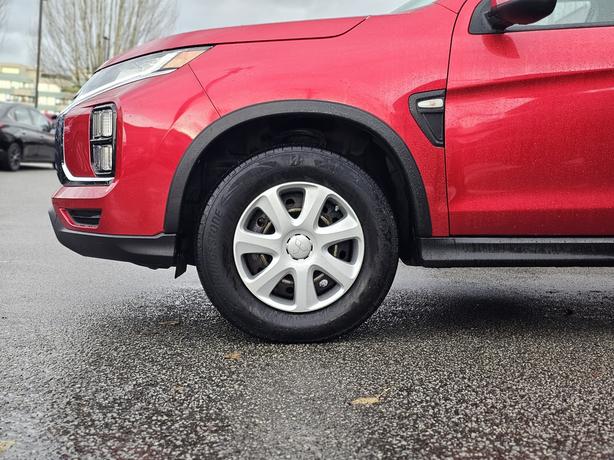 2021 Mitsubishi RVR ES AWC - One Owner, Heated Seats, BlueTooth image 8