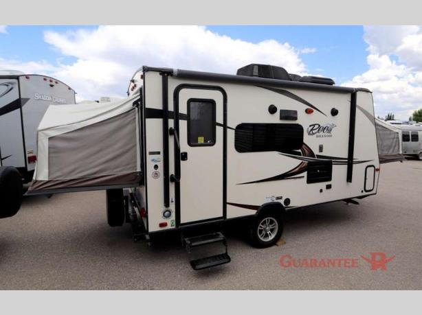 Used 2017 Forest River RV Rockwood Roo 17S image 4