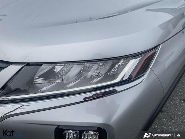 2024 Mitsubishi RVR ES image 8