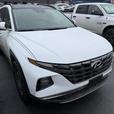 2024 Hyundai Tucson Hybrid Luxury ! LEATHER! BACKUP CAMERA! HEATED SEATS/ STEERI thumbnail image