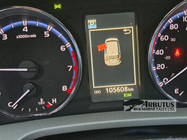 Used 2018 TOYOTA RAV4 TRAIL image 8