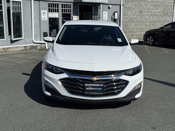 2020 Chevrolet Malibu LT -17" Aluminum Wheels & Power Driver Seat image 3