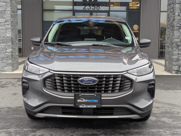 2023 Ford Escape Active - AWD, Phone Projection, Heated Seats image 3