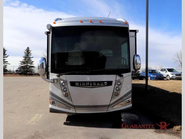 Used 2014 Winnebago Tour 42GD image 2