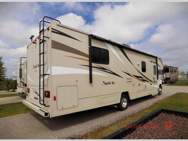 Used 2017 Winnebago Spirit 31K image 5