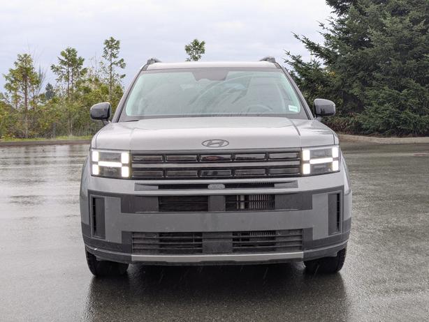 2025 Hyundai Santa Fe XRT - No Accidents, AWD, Sunroof, Heated Seats image 3