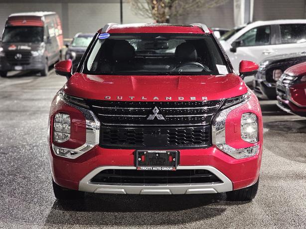 2023 Mitsubishi Outlander PHEV GT - No Accidents, Sunroof, Power Liftgate image 2