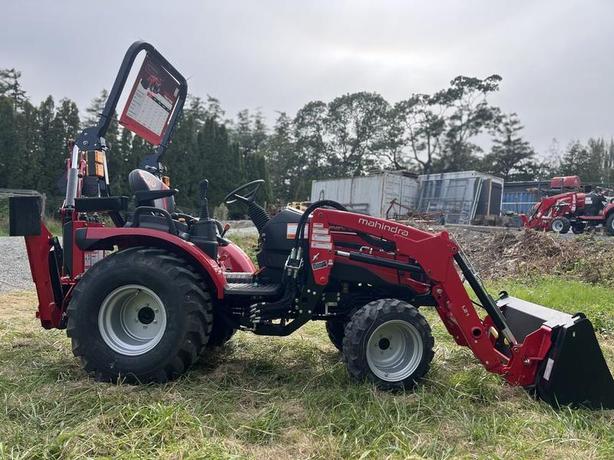 2024 Mahindra 2100 series 2126 HST image 4