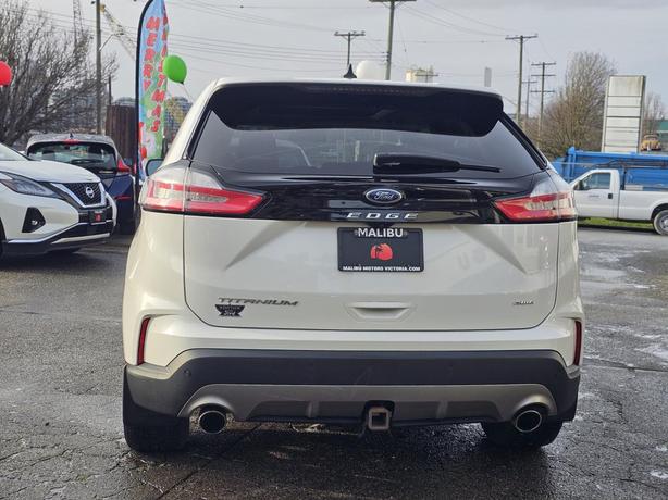 2021 Ford Edge Titanium AWD image 3