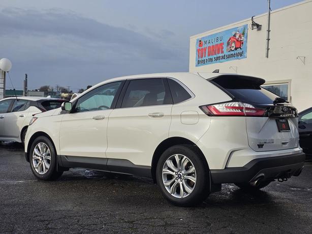 2021 Ford Edge Titanium AWD image 4