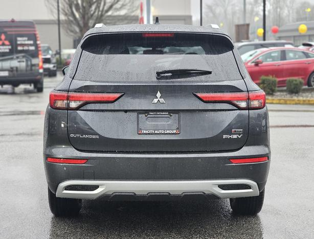 2025 Mitsubishi Outlander PHEV image 6