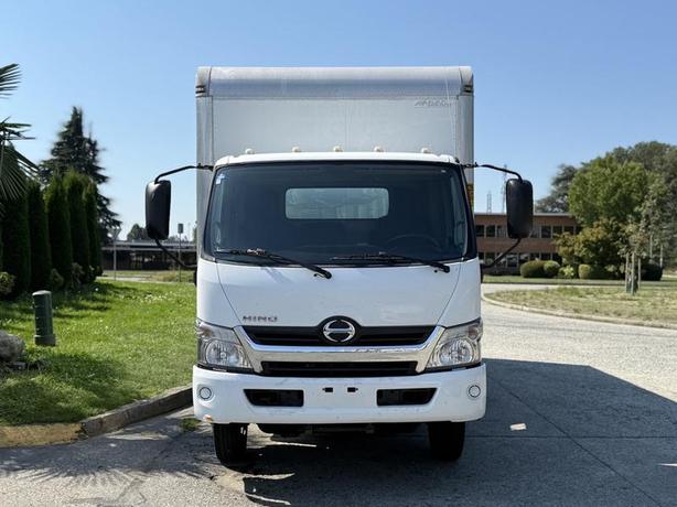 2020 Hino 155 18-Foot Diesel Cube Van Box  Truck image 3