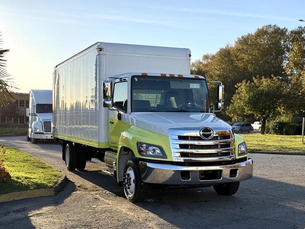 2018 Hino 268 18-Foot Cube Van with Lift Gate and Rear Shelving image 2