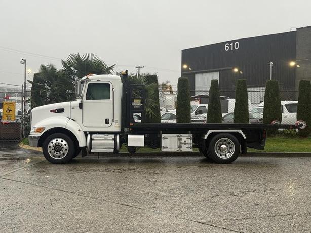 2020 Peterbilt 330 Hook Truck with 16-Foot Roll-Off Deck image 5