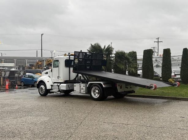 2020 Peterbilt 330 Hook Truck with 16-Foot Roll-Off Deck image 6