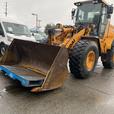 2016 Hyundai HL940 Front End Loader Diesel 2 buckets (8,952 Hours) thumbnail image 2
