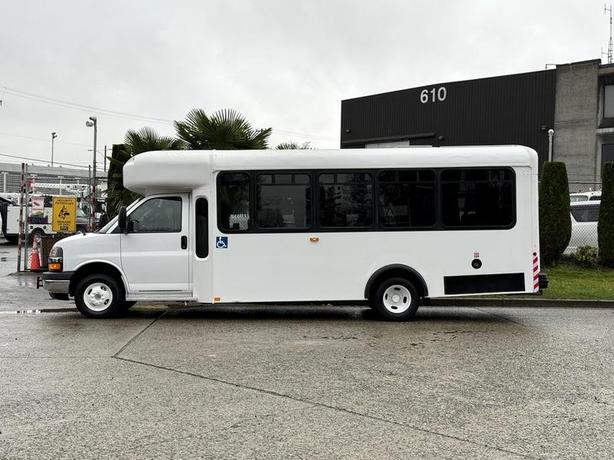 2013 Chevrolet Express G4500 21-Passenger Diesel Bus with Wheelchair Ramp image 6