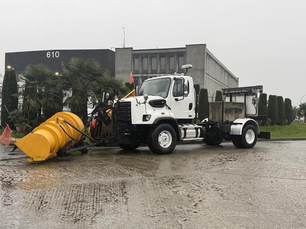2016 Freightliner 108SD Viking Snow Plow Truck with 11-Foot Plow and Wing image 5