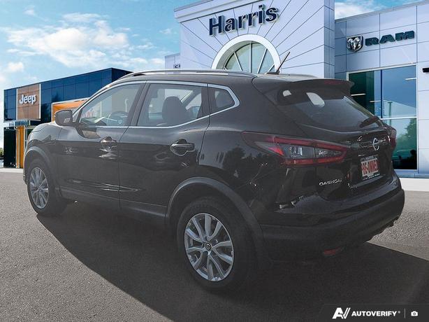 2023 Nissan Qashqai AWD SV CVT | Blind Spot Monitor | Cruise Control! image 4