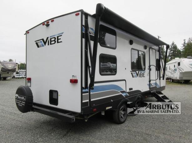 Used 2022 Forest River RV Vibe 21BH image 7