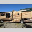 Used 2005 Safari Cheetah 38PDQ thumbnail image 3
