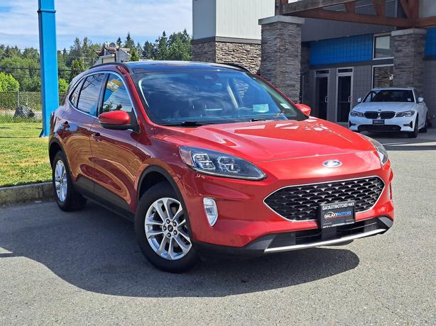 2020 Ford Escape Hybrid - Heated Seats, Heated Wheel, Moonroof image 4