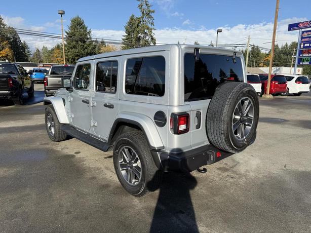 2023 Jeep Wrangler Sahara image 3