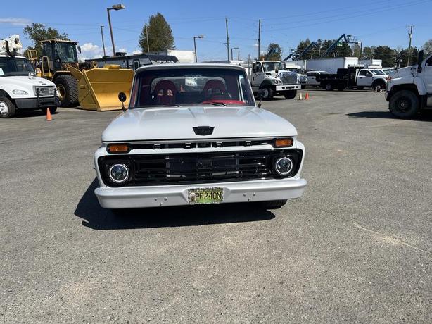 1962 Ford F-100 2 Seater image 8