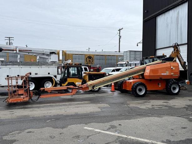 2012 JLG 660SJ 4WD Diesel Boom Lift image 3