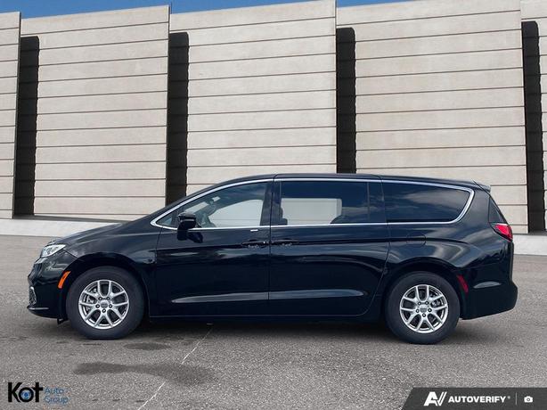 2024 Chrysler Pacifica Touring image 3