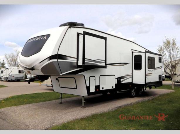 Used 2022 Dutchmen RV Astoria 2943BHF image 3