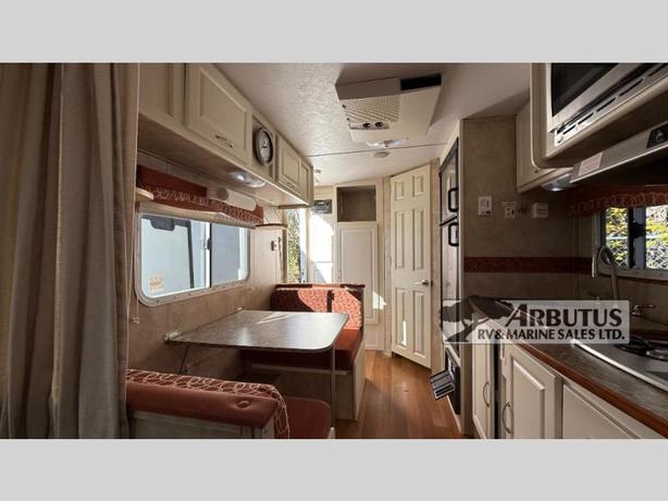 Used 2009 Cruiser Fun Finder X X-189 FBR image 7