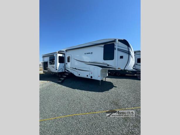 Used 2022 Jayco Eagle 317RLOK image 1