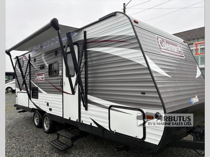 Used 2018 Dutchmen RV Coleman Lantern Series 215BHWE display photo