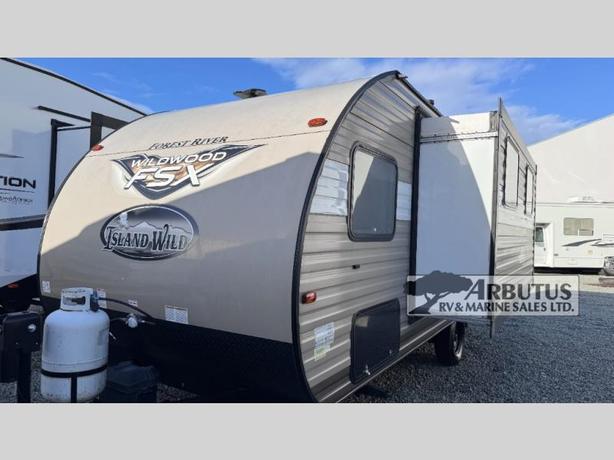 Used 2019 Forest River RV Wildwood 190SS image 2