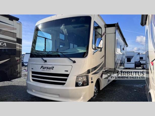 Used 2019 Coachmen RV Pursuit 29SS image 3