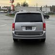 2017 Dodge Grand Caravan FWD- BC Local, Leather Shift Knob & Dual Zone A/C thumbnail image 7