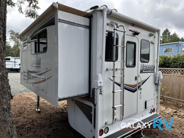 Used 2012 Lance 1181 image 6