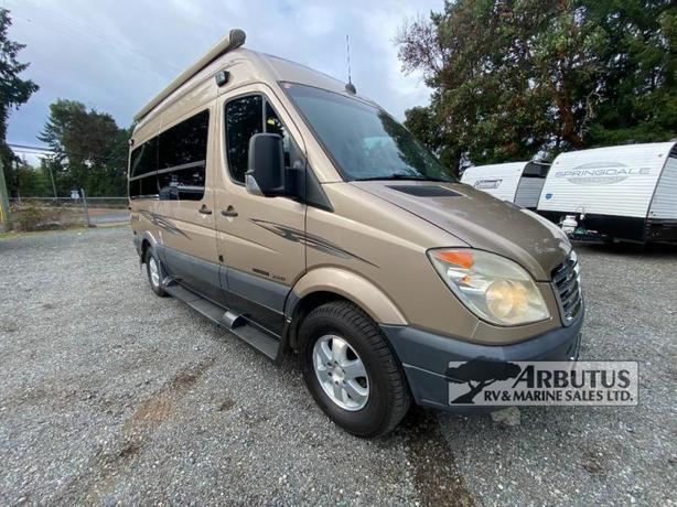 Used 2010 Roadtrek Roadtrek SS Ideal image 2