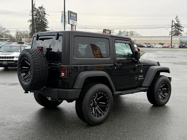 2017 Jeep Wrangler SPORT 4WD- No Accidents, Low Kilometers & BC local image 6