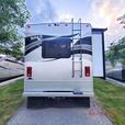 Used 2015 Fleetwood RV Terra SE 31C thumbnail image 5
