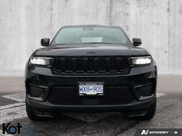 2025 Jeep Grand Cherokee Altitude | DEMO CLEAROUT | FREE WINTER TIRES | Trailer  image 2