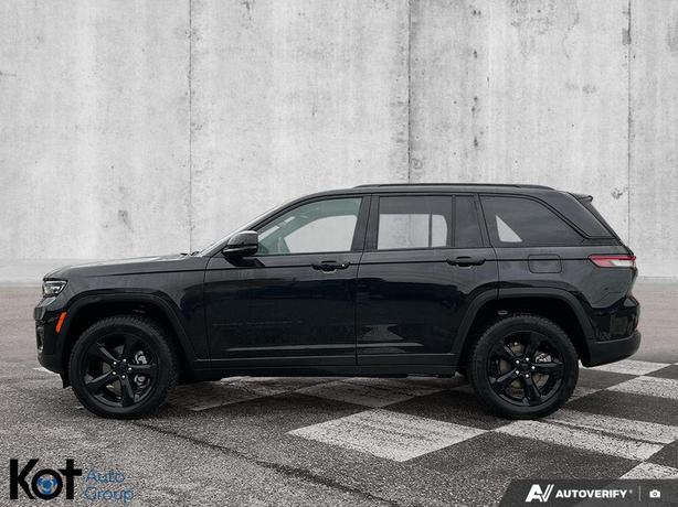 2025 Jeep Grand Cherokee Altitude | DEMO CLEAROUT | FREE WINTER TIRES | Trailer  image 8