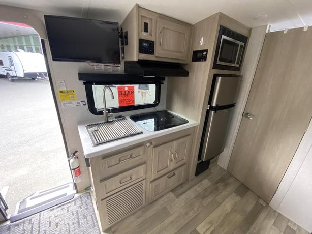 2022 Flagstaff E-PRO 20FBS image 7